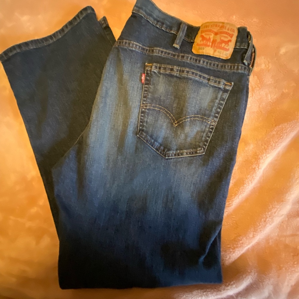 Mens Levi’s 569 Jeans sz40/32.  Like New